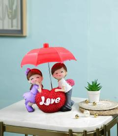 Buy CraftVatika Romantic Love Couple Showpiece with Umbrella for