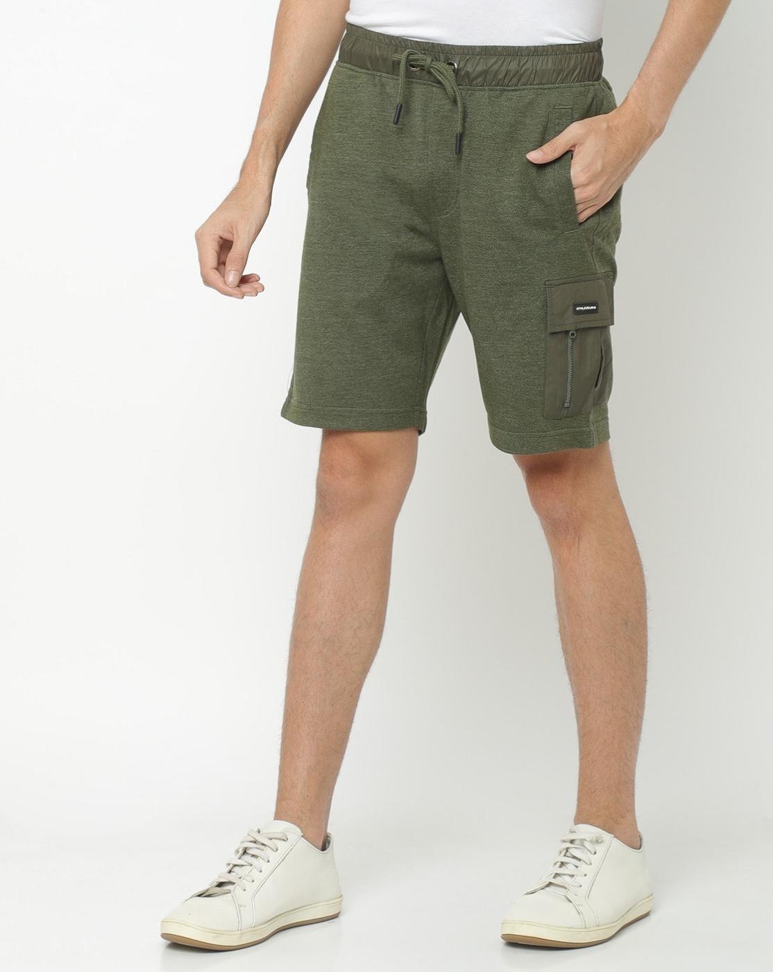 cargo shorts pockets