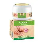 Vaadi Herbals Foot Cream - Clove Oil & Sandalwood 30 gm