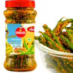 GONGLOO Homemade Rajasthani Green Chilli Pickle | Ready to Eat Hari Mirch ka Achar | High in Vitamin C & Fibre | Hygienically Packed | Rich in Antioxidants | Improves Digestion | 300 GM