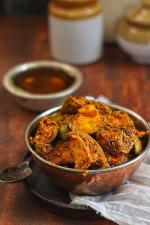 Hit Bite Rajasthani Homemade Mango Pickles - Aam ka Achar | Marwadi Dry Mango Pickle Fresh Mustard Oil | No preservative Dry Mango Achar in Pet Jar (250 Gms)