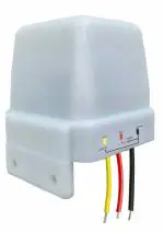 Walnut Innovations Auto Day/Night On & Off Photocell - Sensor Switch for Lighting,Water Proof