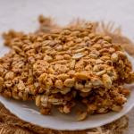 90's Mill Rajasthani Rajwadi Peanut Chikki Gajak| Peanuts Round Yellow Gajjak Sweets | Chikkis Jaggery | Groundnut Gazak | Kadalai Burfi | Peanut Brittle -1700gm(Pack of 2x 850gm)|Marwari Gajak|Marwadi Gajjak