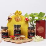 Dry Fruits Gift Hamper of Roasted & Salted Almond and Cashew, Raisin Paan 100g.