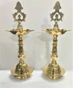 NAAYAGI - Traditional Brass Oil Lamp / Porai Kuthuvilakku , Porai vilakku, kumbakonam kuthuvilakku - PORAI VILAKKU small size - 30 cm high ( 12 inch ) high, set of 2 pieces