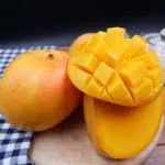 Cloud Farm Yellow R2E2 Mango Plant Original Australian Variety Grafted Healthy Plant Limited stock (size 2-2.5 feet) 1KG || Yellow R2E2 Mango (Jumbo Red) Fruit Plant CF_N1_11