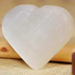 Crystal Divine Selenite Heart Stone Crystal Showpiece For Home Decor Items & Decorative Items Vastu Items Chakra Healing Spiritual Items Crystal Figurines Meditation Showpiece Crystal Stone Gifts