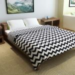 Divine Casa Microfibre All Weather Lightweight 150 GSM Printed Reversible Double Bed Quilt Comforter Blanket - (Chevron, D Black and White)
