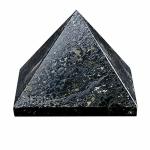 REBUY Pyramid Stone Black Tourmaline Stone 4.5 x 4.5 cm