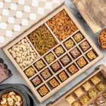 Gift Box with Assorted Baklavas and Dry Fruits - Royal Gift Box