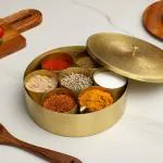 dudki Handicrafted Pure Brass Spice Box Masala Dabba Masaladani Spice Box Organizer for Kitchen Masala Dani with See Through Lid with 7 Containers and a Small Spoon (Mandala)