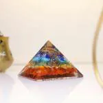 Crystal Divine Seven Chakra Crystal Pyramid Vastu for Home Orgone Crystal Pyramid Showpieces for Home Decor Items Crystal Pyramid for Positive Energy Crystal Pyramid for Office Table Decorative Items