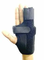 WITSOUL Boxer Finger Splint - Supports Pinky, Ring, Middle Metacarpals and Knuckles - Right or Left Both Hand Adjustable Brace (COLOR BLACK) (M)