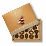 LINDT SWISS LUXURY SELECTION BOX, 145G