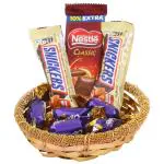 SurpriseForU Mini Chocolate Gift Hamper Combo | Chocolate Gift | Chocolate Basket Hamper | 314