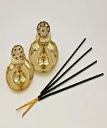 SHLINCO SHLINCO Combo Pack Brass Incense Holder with Ash Catcher (Weight - 101g )| Engraved Agardan | Agarbati Stand | Incense Stick Holder| Set Of 2 | Brass (2 Pieces, Gold)
