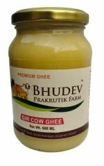 Bhudev Prakrutik Farm Organic A2 Pure Cow Perfect Aroma & Danedar Grass Fed, Stress-Free Cattle Liquid Ghee, Glass Jar for Better Immunity and Aid Heart Health (500 ml)