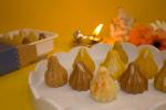 TAAJAS FOOD - Modak Sweets For Ganpati Special Sweet Gift Box Assorted Traditional Modak | Pure & Tasty Ganesh Chaturthi Assorted Modak | With Multi Flavors Combination Pack Of 12 Pieces & 6 Flavoured