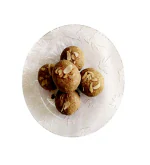 VALUE MILLETS COMPANY White Sesame Laddu is a guilt-free indulgence that offers numerous health benefits.( White Sesame Laddu 520 GM