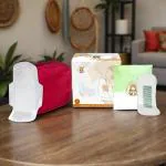 Mom & Teens UltraThin Sanitary Pads (XXL 320mm) | 20 XXL | 10 Panty Liners | 20 Paper Disposal Pouch | 1 Utility Bag