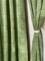 Green Floral Velvet Curtains (2.13 x 1.22 m) (Pack Of 2)