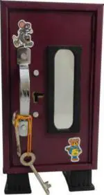 GOODLUCK BAYBEE Madari Toys Multicolor Metal, Iron Almirah Style Coin Box With Keys