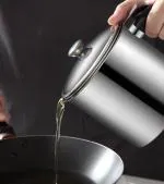 Metster Stainless Steel Oil Filter Pot - 1.5L Oil Storage Container with Lid and Handle, Durable Grease Dispenser and Kitchen Oil Strainer for Easy Pouring and Household Use