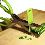 KHODAL ENTERPRISE 5 Blade Veg Scissor-Multi-Functional Stainless Steel Kitchen Knives 5 Layers Scissors for Kitchen Use Cut Herb Spices Cooking Tools Vegetable Cutter with Cleaning Brush-Kitchen Scissors, Coriander Leaves Cutter with Cleaning Brush (Multi