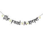 Festiko She Found A Keeper Bridal Shower Bachelorette Banner, Wedding Scene Arrangement Supplies, Girls Last Bachelorette Night Decoration, Bachelorette Photo Backdrop Props