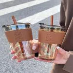 WEZOSHINET Iced Coffee Drinking Glasses with Lids and Glass Straw, 450ml Glass Tumbler Mug for Cold & Hot Drinks, Tea, Coffee, Water, Soda, Cocktail Gift (Pack of 2, Brown