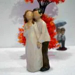 CraftVatika Romantic Love Couple Standing Statue, Gift for Lover Boyfriend Girlfriend (Type 2)