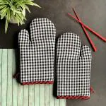 PIXEL HOME DECOR White & Black Cotton Oven Mitts 18.0 Centimeter 30.0 Centimeter Pix-Ovenmitt-2Pcs_$Po
