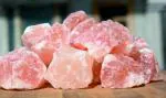 90's Mill Organic Fresh Rock Salt | Sabut Sendha Namak Whole Crystal | Lahori Namak Chunks | Pink Salt Natural -850gm|Pink Himalayan Rock Mountain Salt for Vastu Reiki Chakra Crystal Healing Products for Home, Cooking
