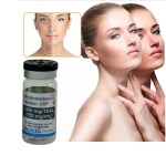 AdiExpress The lightweight and non-greasy formula is easily absorbed, making it suitable for all skin types. Whether you have oily, dry, or sensitive skin,