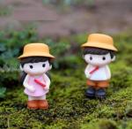 ANTIQ CRETION Cute Kids Romantic Lollipop Couple Miniature, Showpiece, Lovers Couple Miniature Doll House Handcrafted (Pink Color) (Small) (1 Boy & 1 Girl)