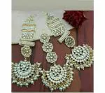 Gyaan Jewels Handmade Gold Plated Alloy Earring and Maang Tikka Set White (Girls, Women) (Pack of 1) Free Size