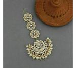 Gyaan Jewels Handmade White Brass Gold Plated Maang Tikka (Pack of 1)