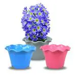 SqrrlArtificial Flowers with Vase, Artificial Flowers in Pots, Fake Plants With Metal Pot, Plastic Flower, with Vintage Metal Bucket, Beautiful Decoration, for Wedding, Office, Home