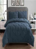 The White Moss Marquis Luxurious Pinch Pleated Winter Comforter With 2 Pillow Cover