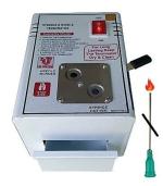 Lab Junction Electrical Needle Destroyer Machine, Surgical Syringe Cutter, Copper Metal Body, Shock Proof, Low Power Consumption, Portable, On/Off Switch, Hospital & Laboratory USE LJ-1095. ,: