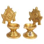 ARTVARKO Washable Artistic Beautiful Traditional Lord Swami Vishnu Religious Symbols Shankha Chakra Design Nila Vilakku Brass Aarti Diya - 6.4 x 5.6 x 10.7cm