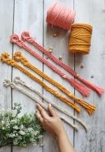 Classy Tulip Curtain Tie Backs Cotton and wooden beads - 50 g