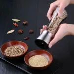 VDNSI Glass Salt Pepper Grinder Crusher Mill Shakers with Adjustable Knob by Ceramic Rotor