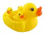 Grest Duck Family Chu Chu Sound Baby Bathing Rubber Toys 4 Set Yellow Floating Ducklings