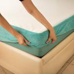 UrbanBed Waterproof Ultrafresh Treated 240 GSM Polycotton 72x36x6 Single Size Mattress Protector (White & Teal)