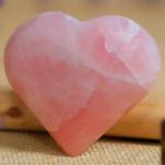 Crystal Divine Rose Quartz Heart Stone Crystal Showpiece For Home Decor Items & Decorative Items Vastu Items Chakra Healing Spiritual Items Crystal Figurines Meditation Showpiece Crystal Stone Gifts