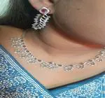 VAMIKA UNIQUE CREATIONS Jewellery gold Artificial Stone Studded Necklace colour dark pink Jewellery set with 1 Pair of Earring-c7