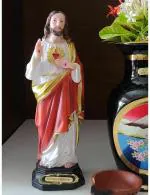 Breeze Handicrafts Polyresin Statue Sacred Heart Jesus Showpiece murti Sacred Heart Jesus Statue for Home Decor