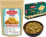 Yuvraj Desi Ghee Soan Papdi and Kaju Mixture Snacks Combo Pack (400 gm x 2)