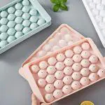 SZONZ Plastic Reusable Flexible Round Ice Cube Trays, 33 Cavity Mini Round Ice Plastic Tray Molds for Whiskey and Cocktails, Keep Drinks Chilled Multicolor ()